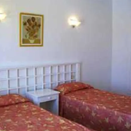 ホテル Arenas Blancas ラ・レスティンガ